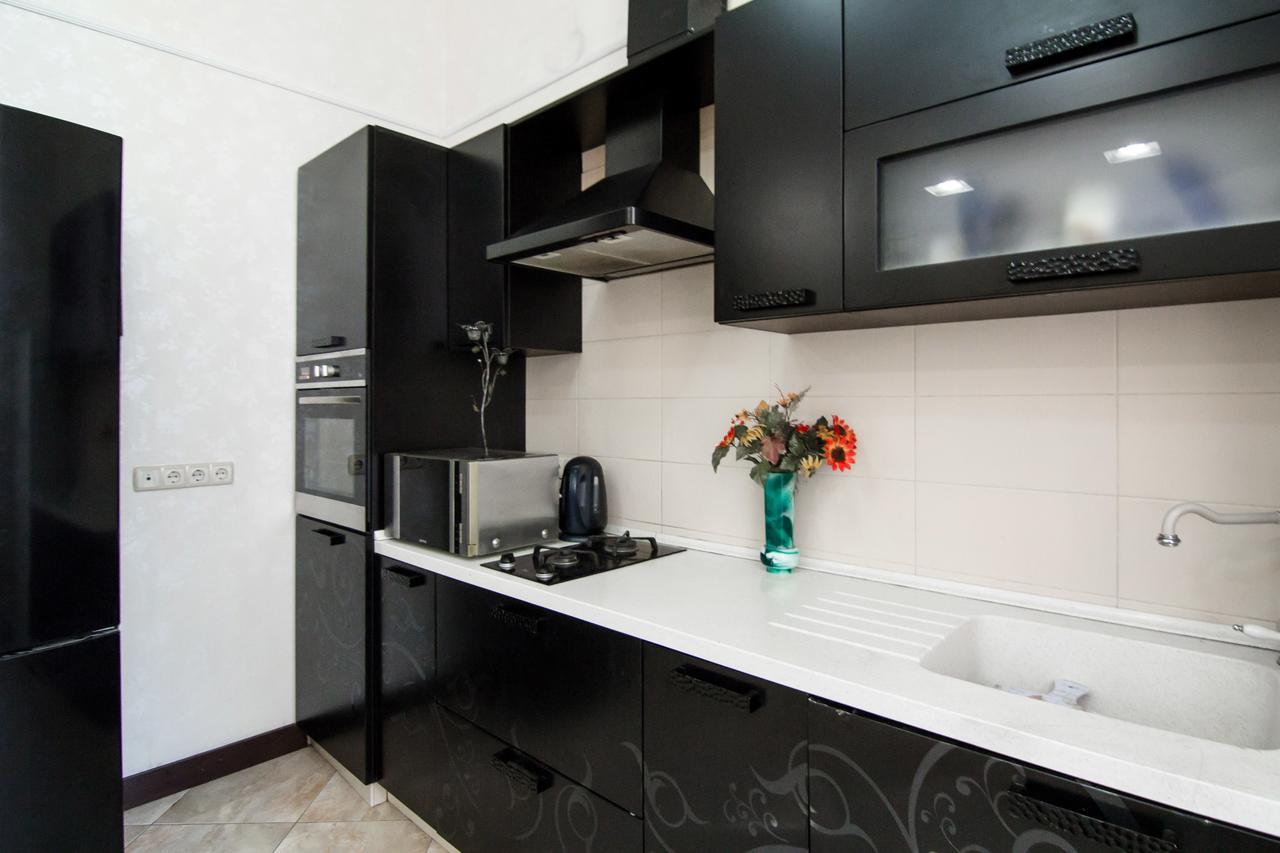 Downtown Prestige Apartment โอเดสซา ภายนอก รูปภาพ