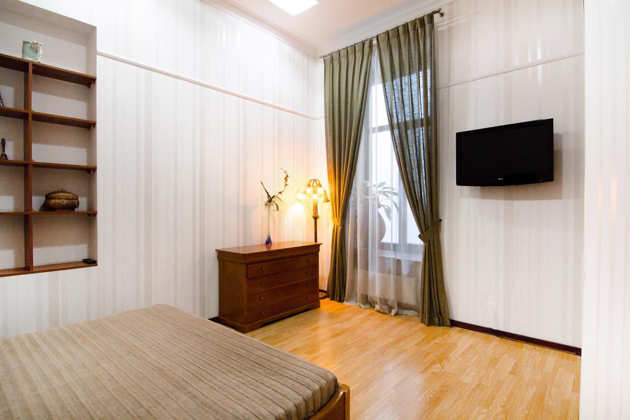 Downtown Prestige Apartment โอเดสซา ภายนอก รูปภาพ
